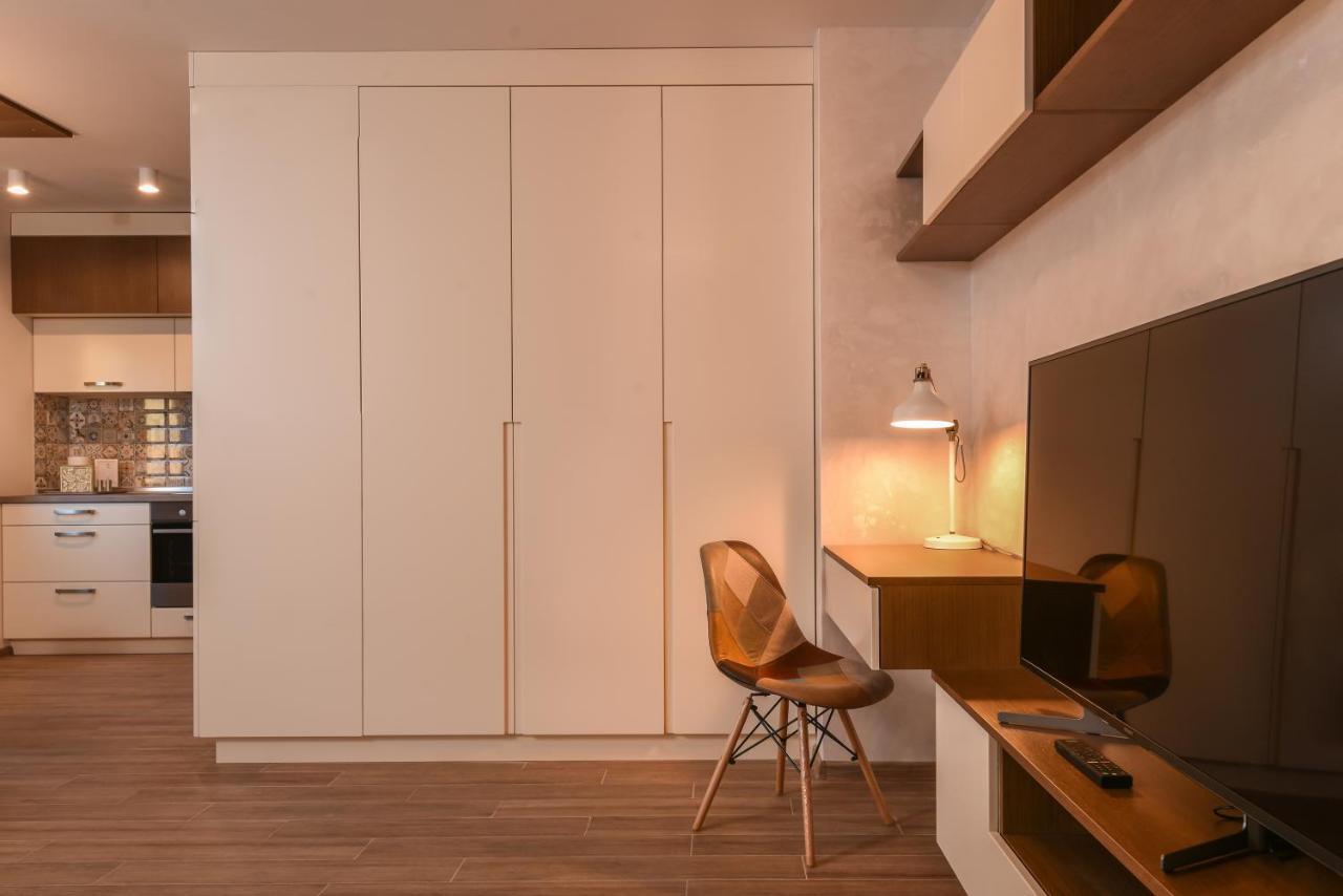 The Grunge Spot - Charming New 1-Bedroom By Flat Mаnager Szófia Kültér fotó